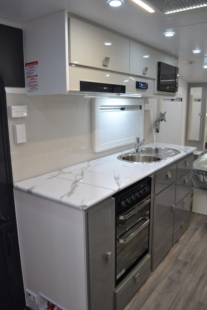 Montana Savannah 19ft6 Luxurious Off-Roader