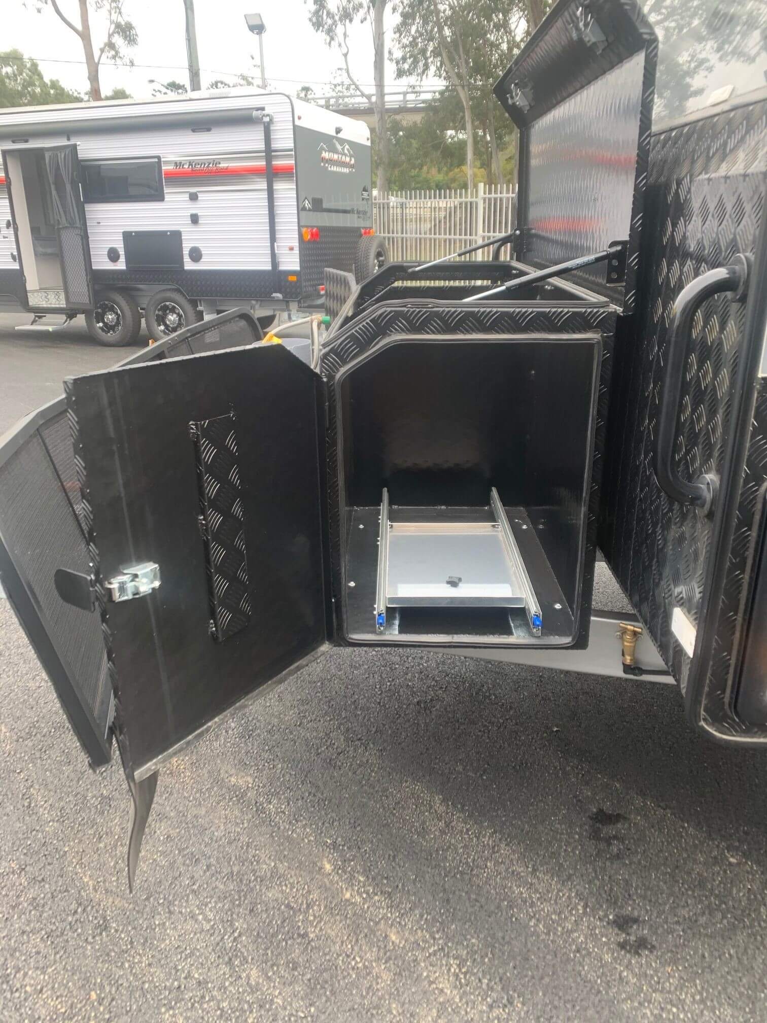 Montana Savannah 19ft6 Luxurious Off-Roader