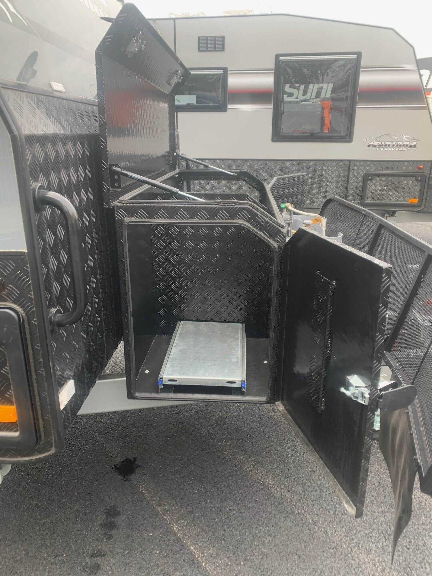 Montana Savannah 19ft6 Luxurious Off-Roader