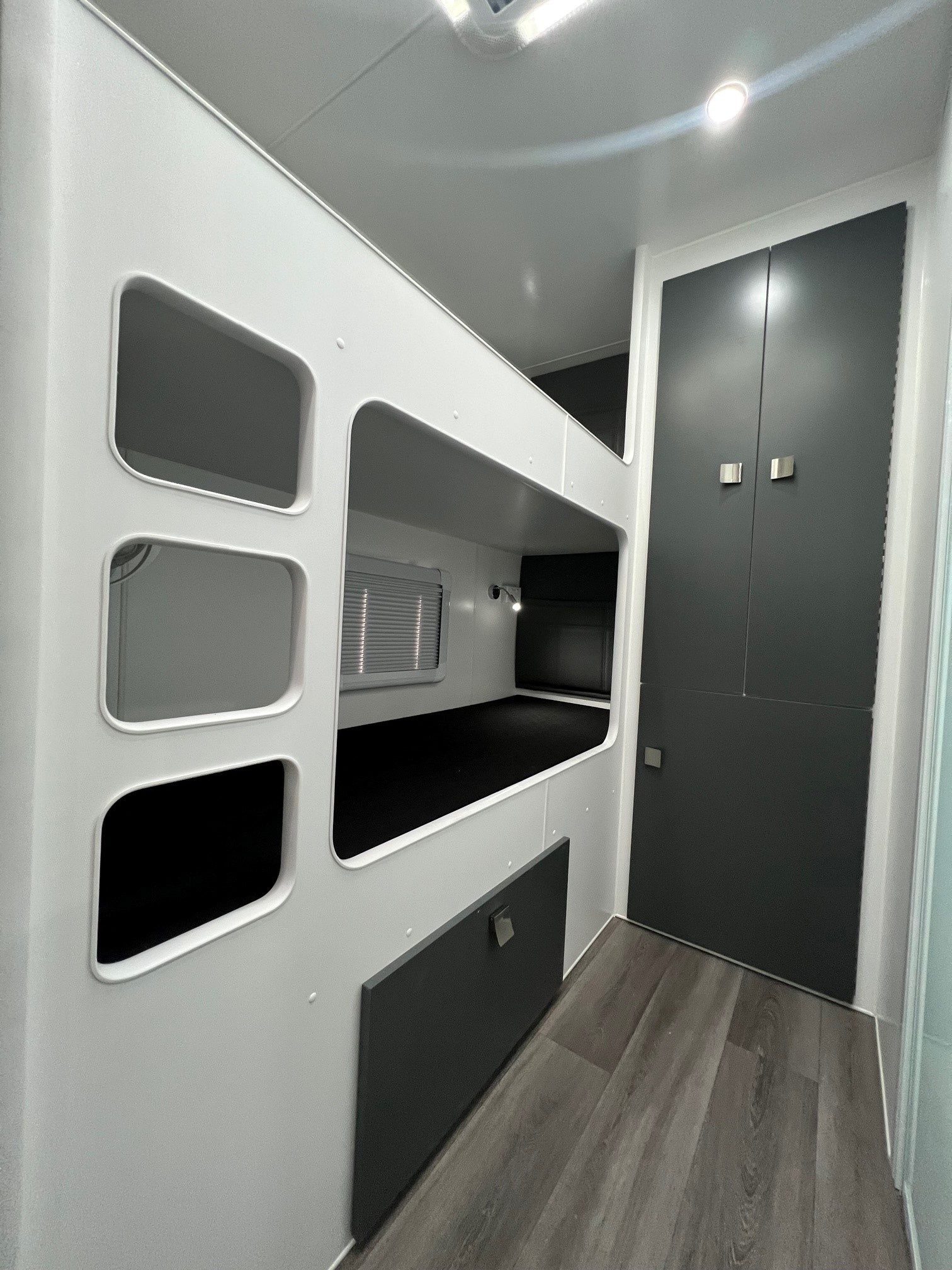 New Design 21ft6 Off-Road Double Bunk Family Trekker Caravan