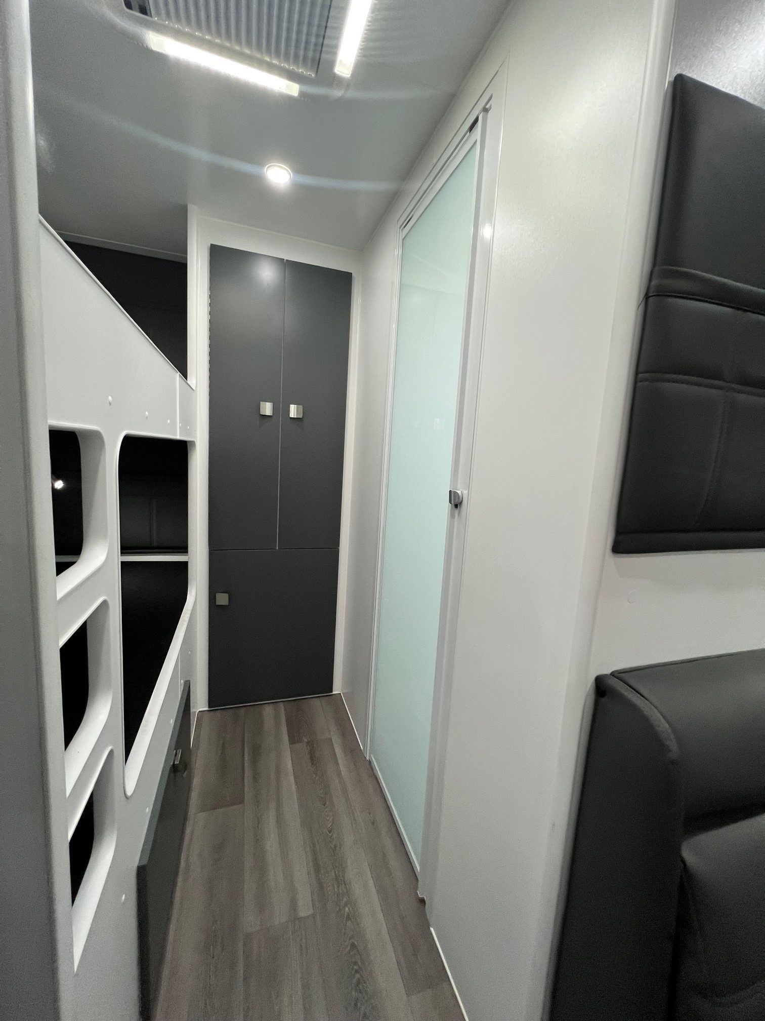 New Design 21ft6 Off-Road Double Bunk Family Trekker Caravan