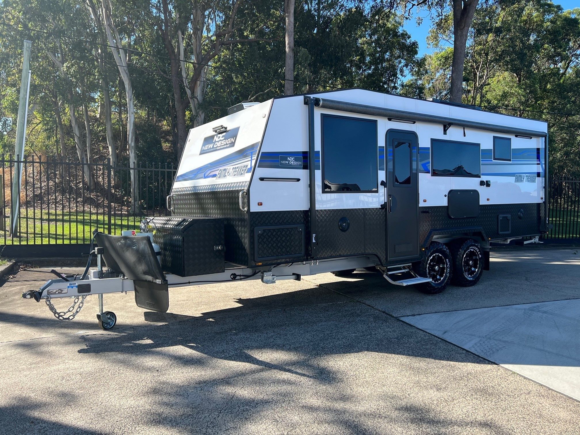 New Design 21ft6 Off-Road Double Bunk Family Trekker Caravan