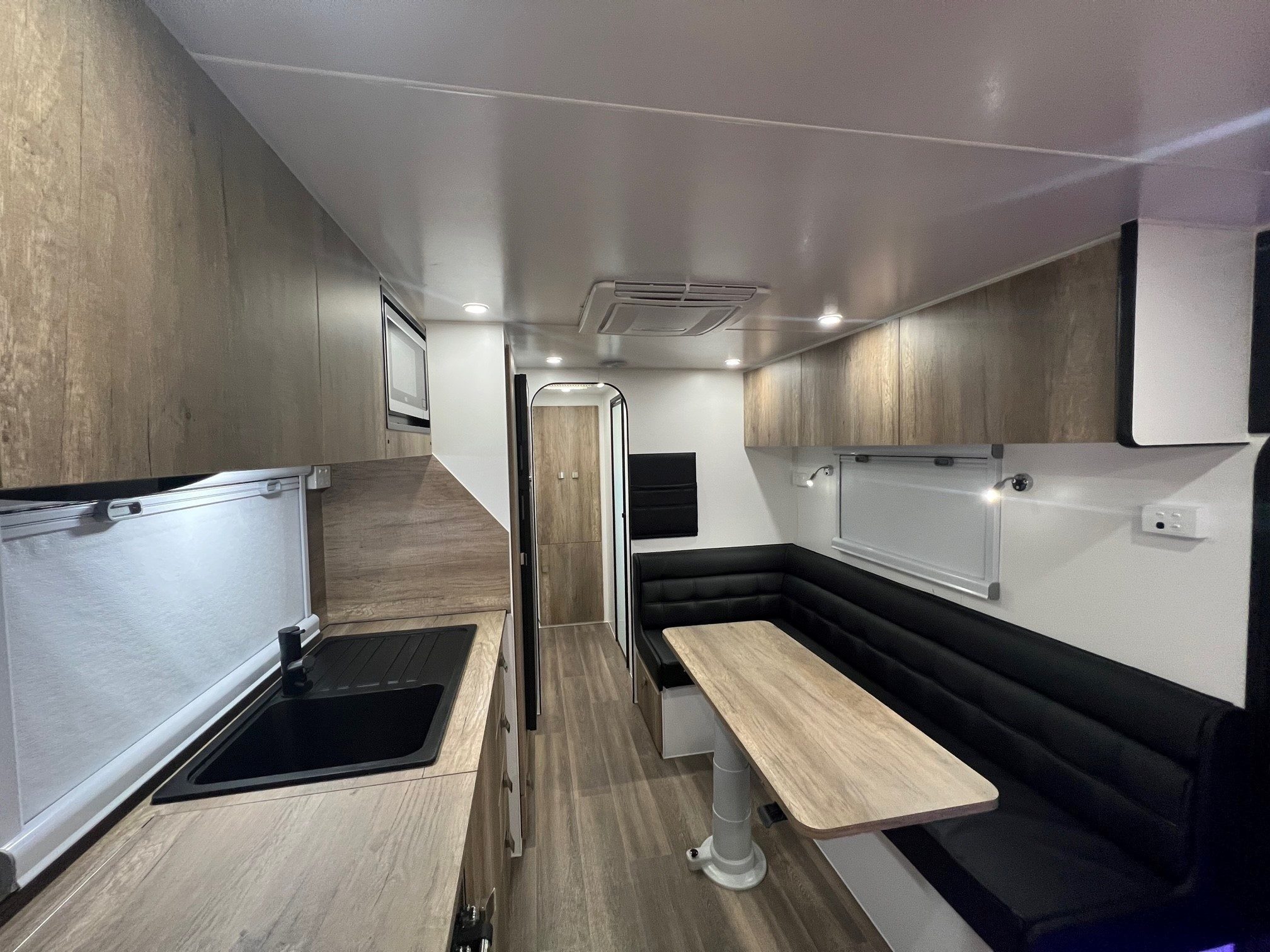 New Design 22ft9 Off-Road Double Bunk Family Trekker Caravan