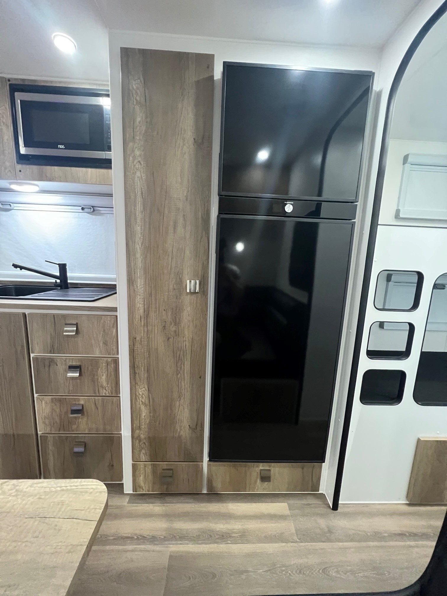 New Design 22ft9 Off-Road Double Bunk Family Trekker Caravan