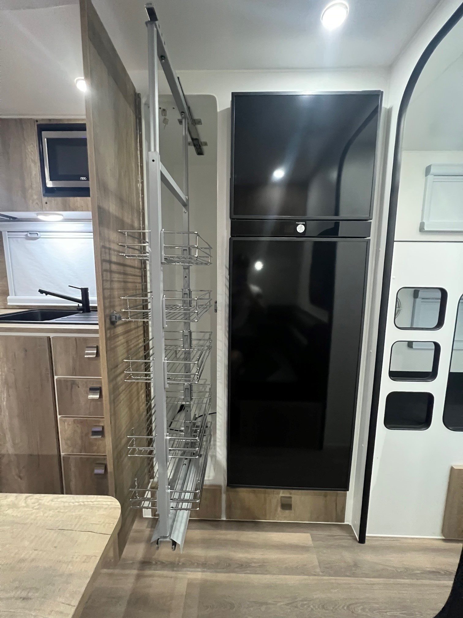 New Design 22ft9 Off-Road Double Bunk Family Trekker Caravan