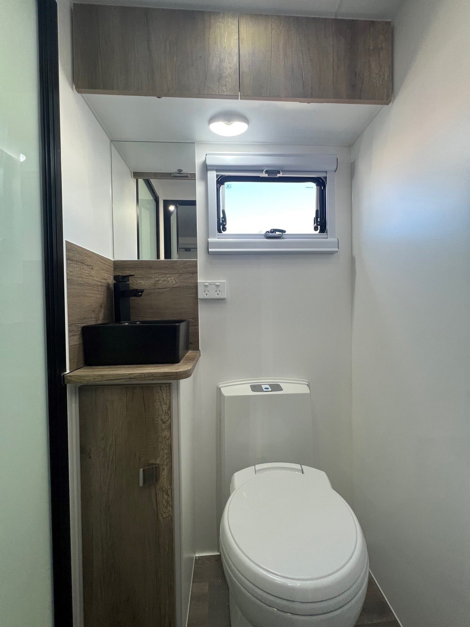 New Design 22ft9 Off-Road Double Bunk Family Trekker Caravan