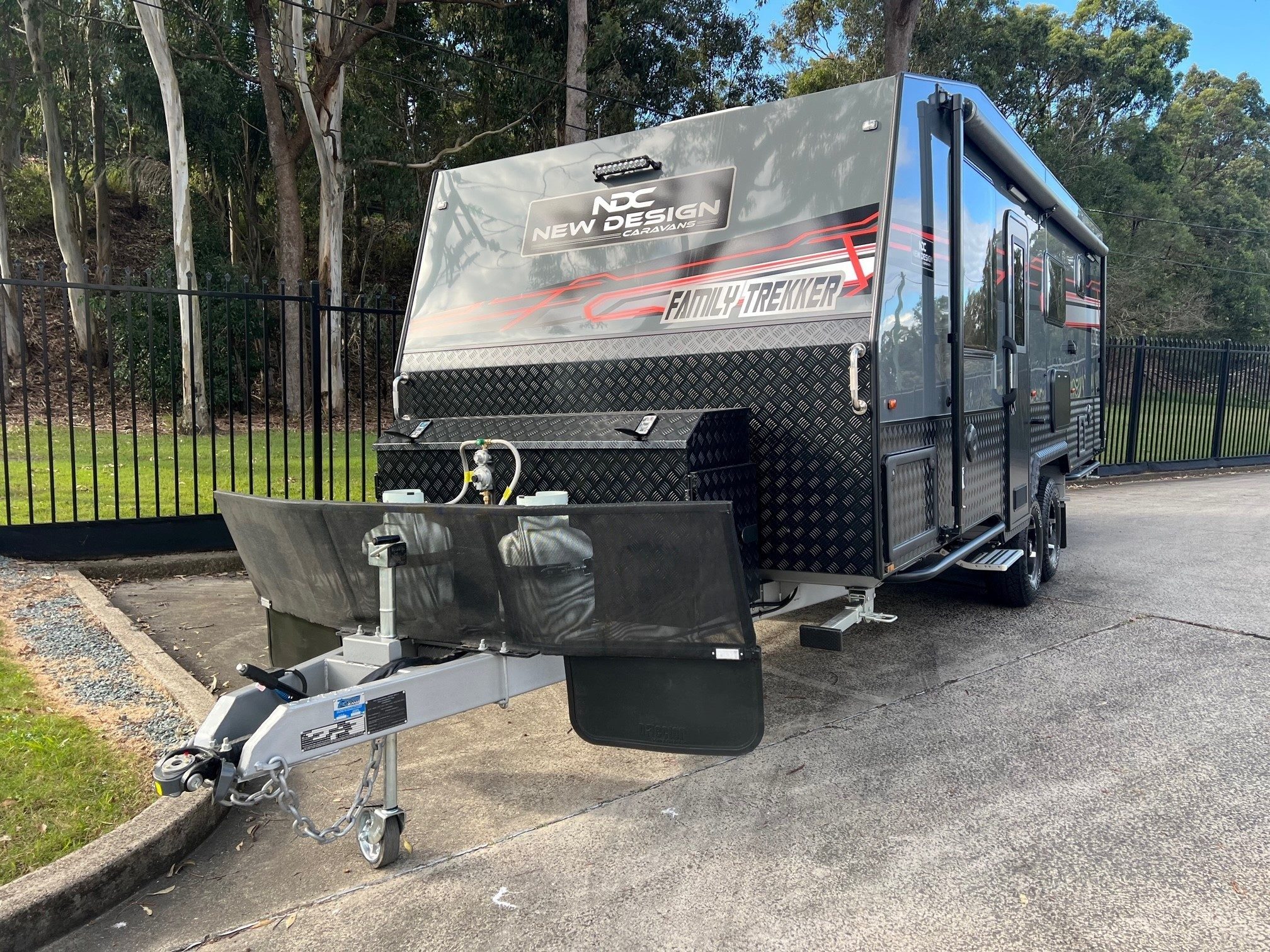 New Design 22ft9 Off-Road Double Bunk Family Trekker Caravan