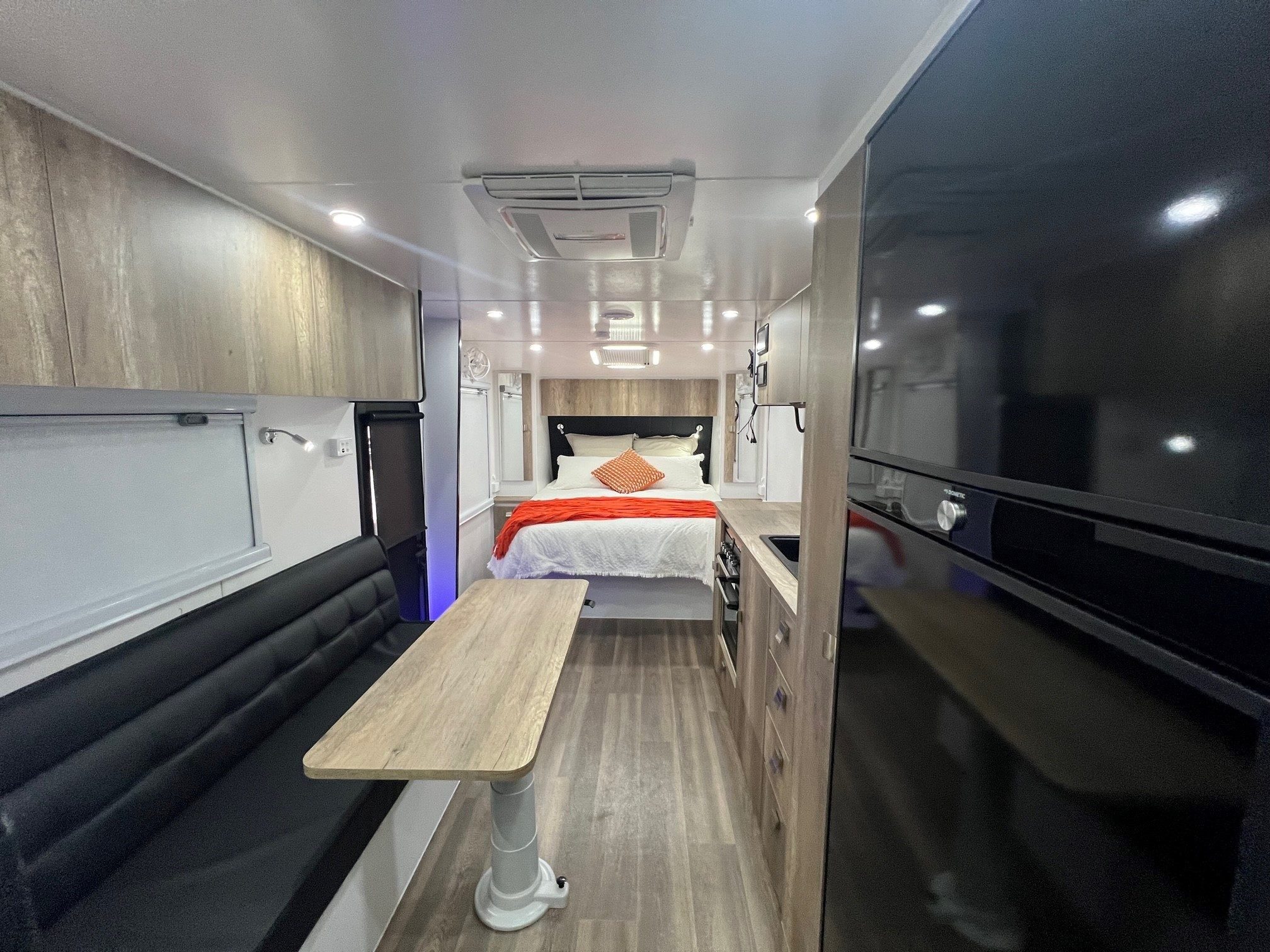 New Design 22ft9 OffRoad Double Bunk Family Trekker Caravan