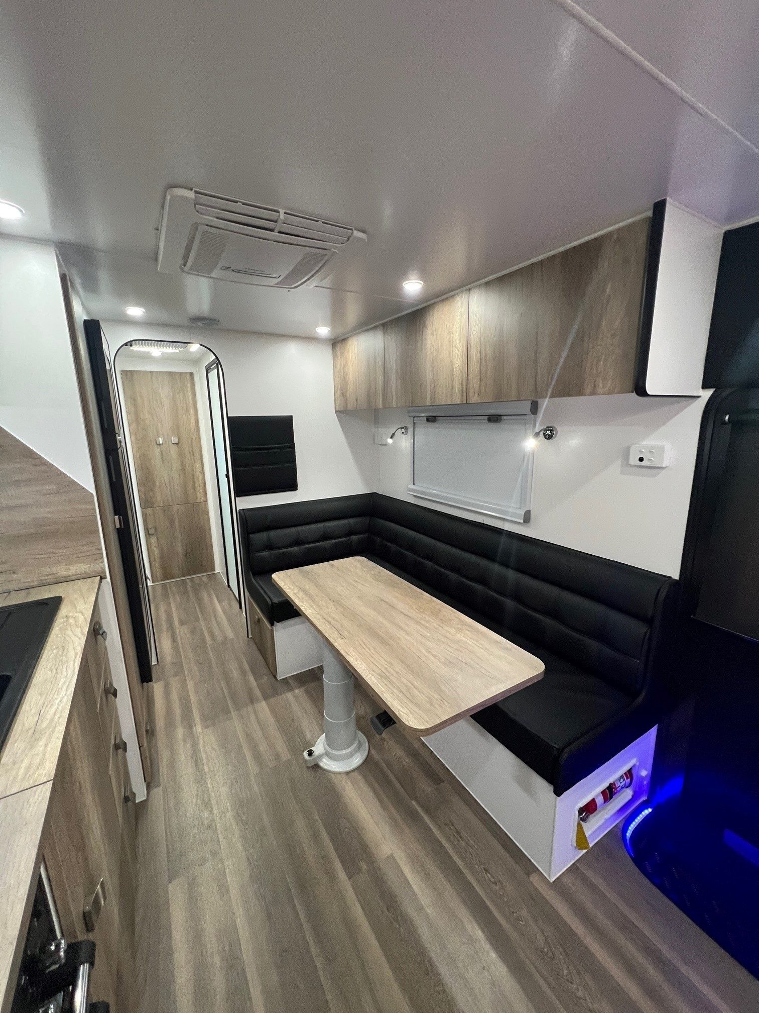 New Design 22ft9 Off-Road Double Bunk Family Trekker Caravan