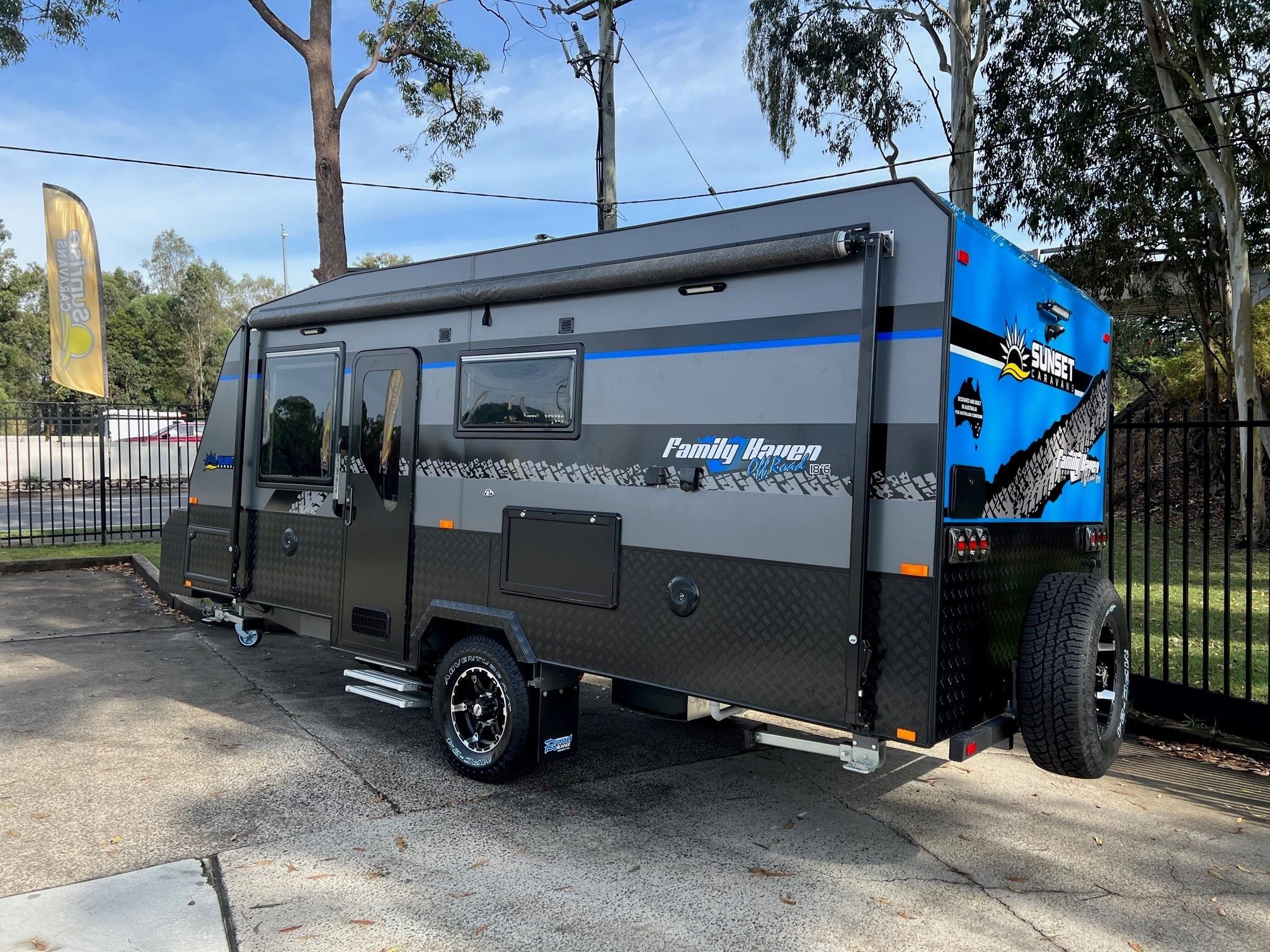 Sunset Family Haven 18ft6 Off-Road Double Bunk
