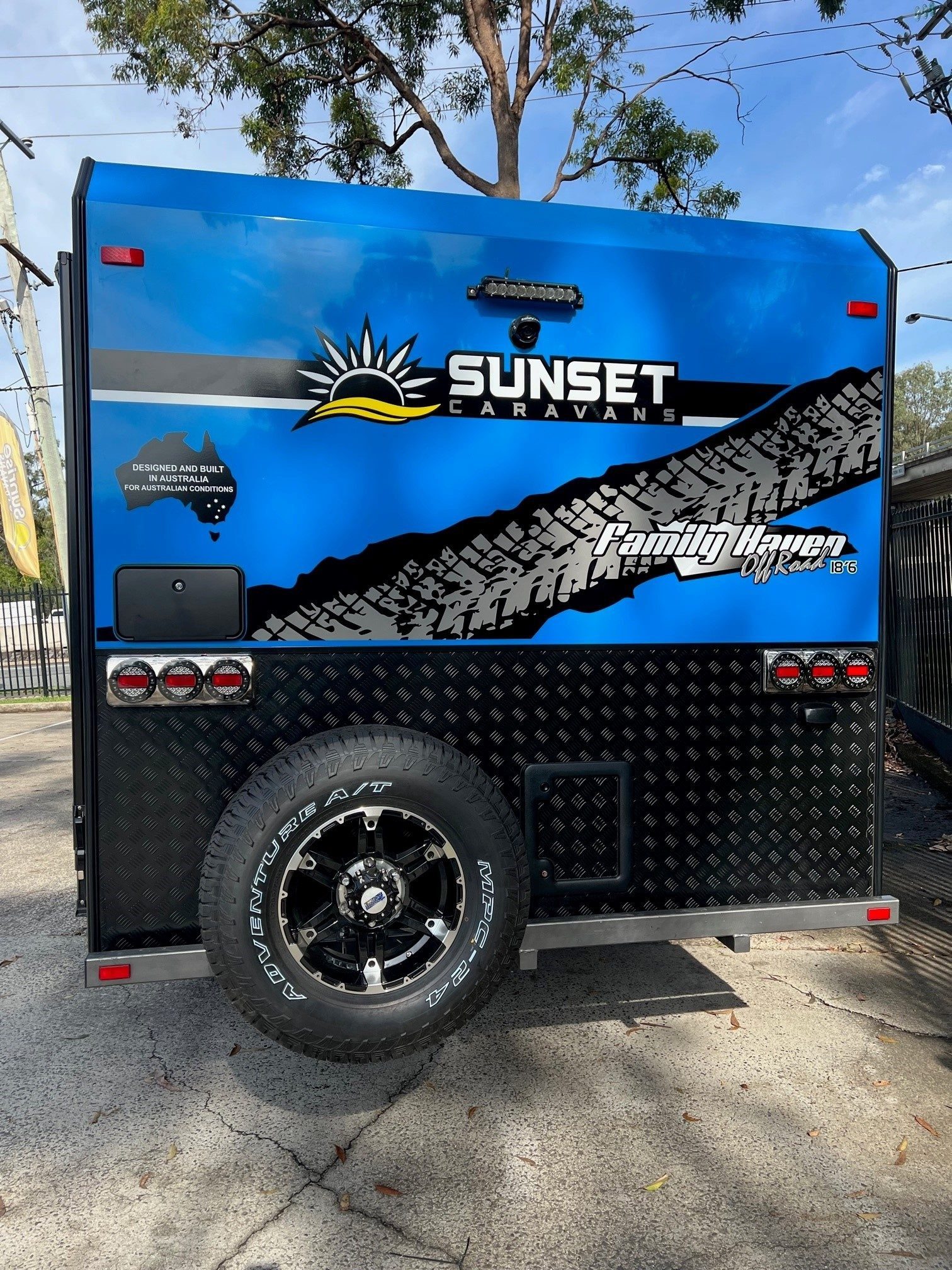 Sunset Family Haven 18ft6 Off-Road Double Bunk