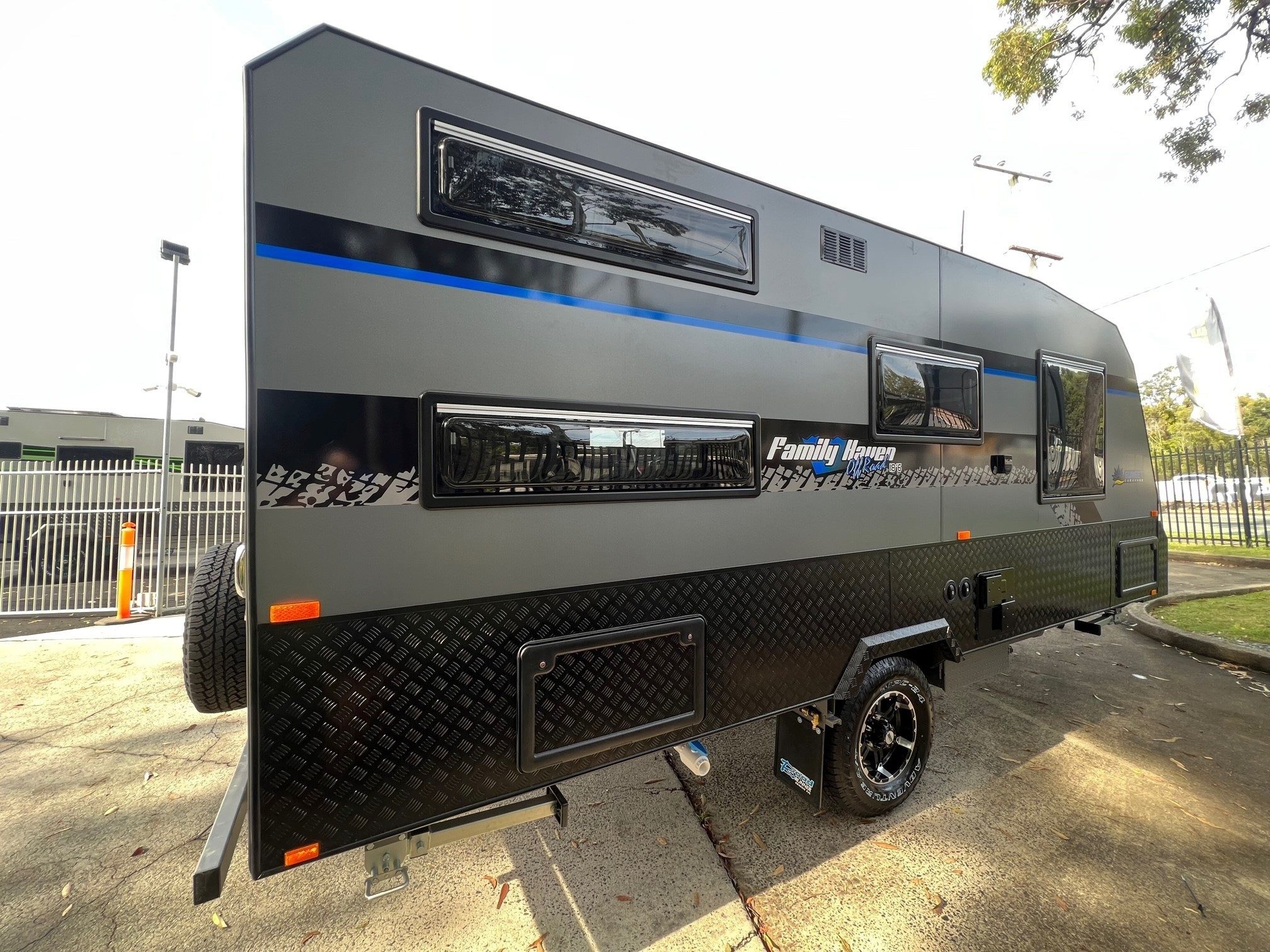 Sunset Family Haven 18ft6 Off-Road Double Bunk