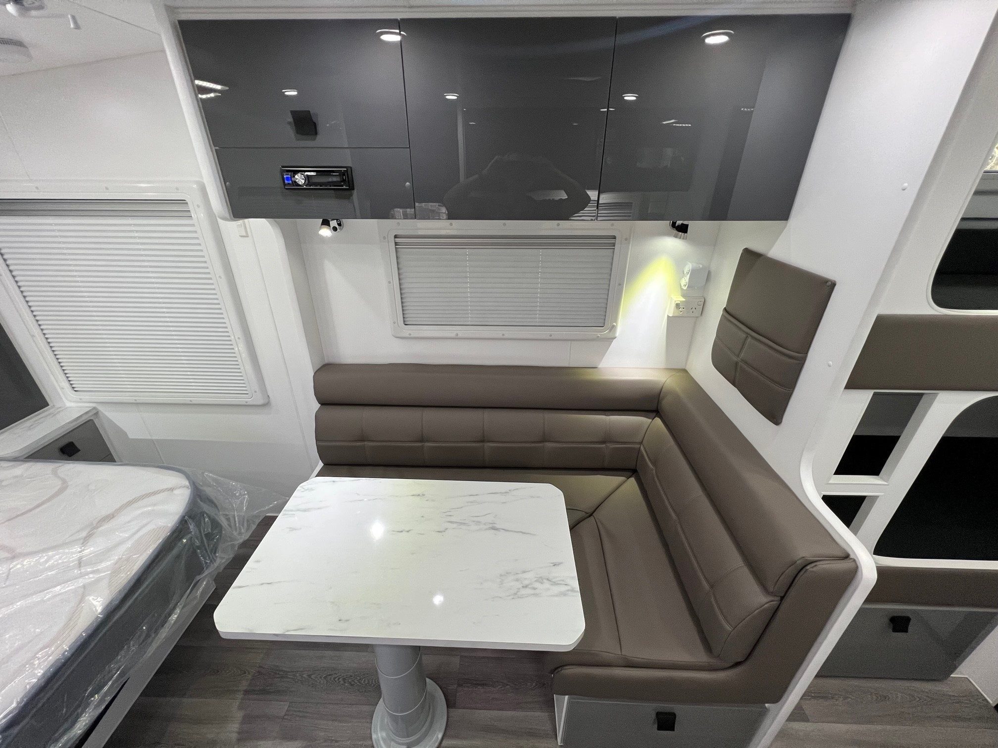 Sunset Family Haven 18ft6 Off-Road Double Bunk