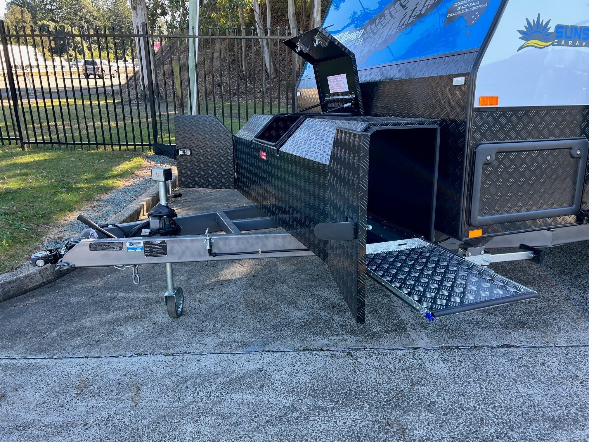 Sunset Family Haven 18ft6 Off-Road Triple Bunk