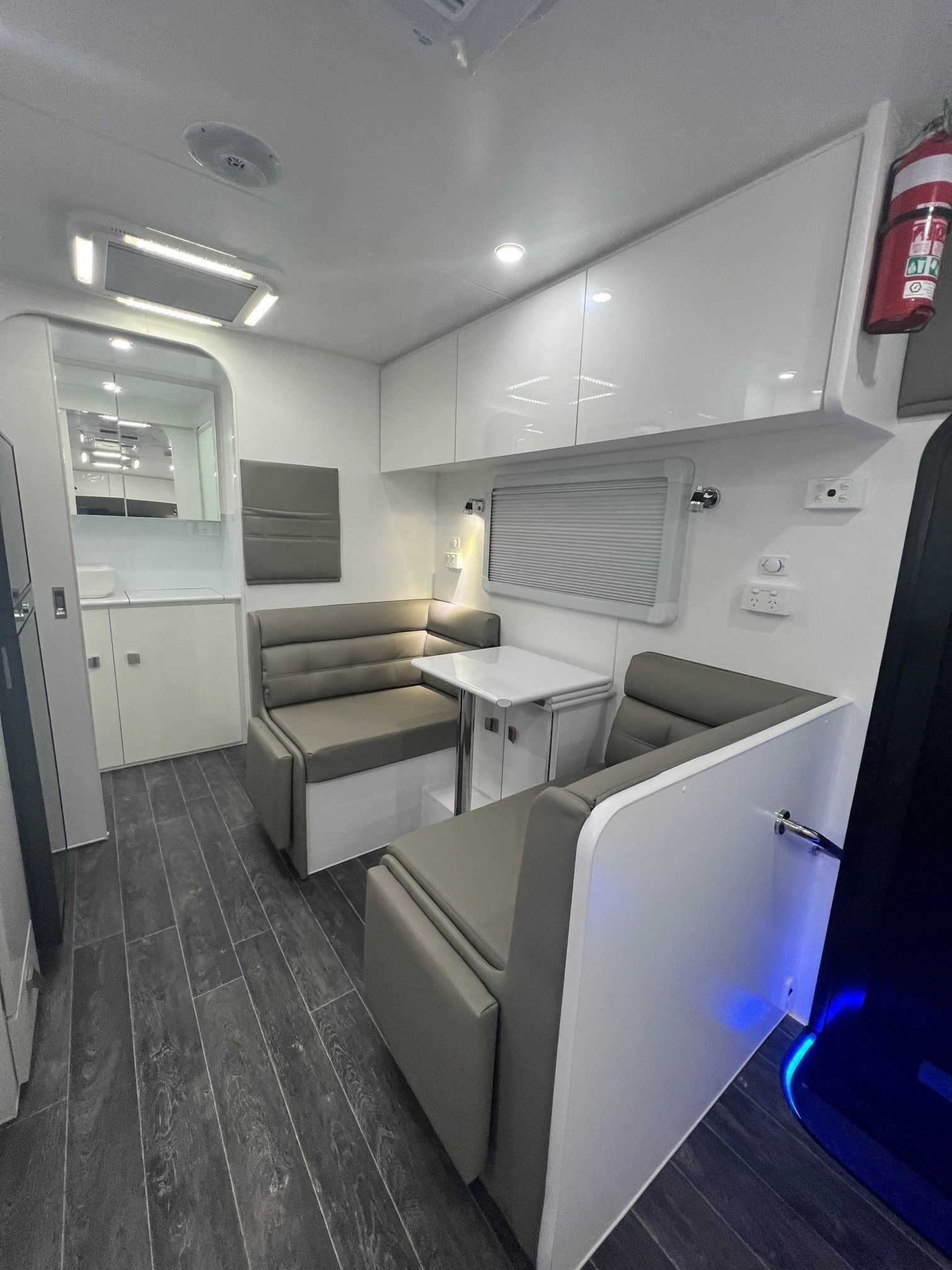 2023 New Design Caravan Avalon 20ft Off-Road With Flat Floor Caravan