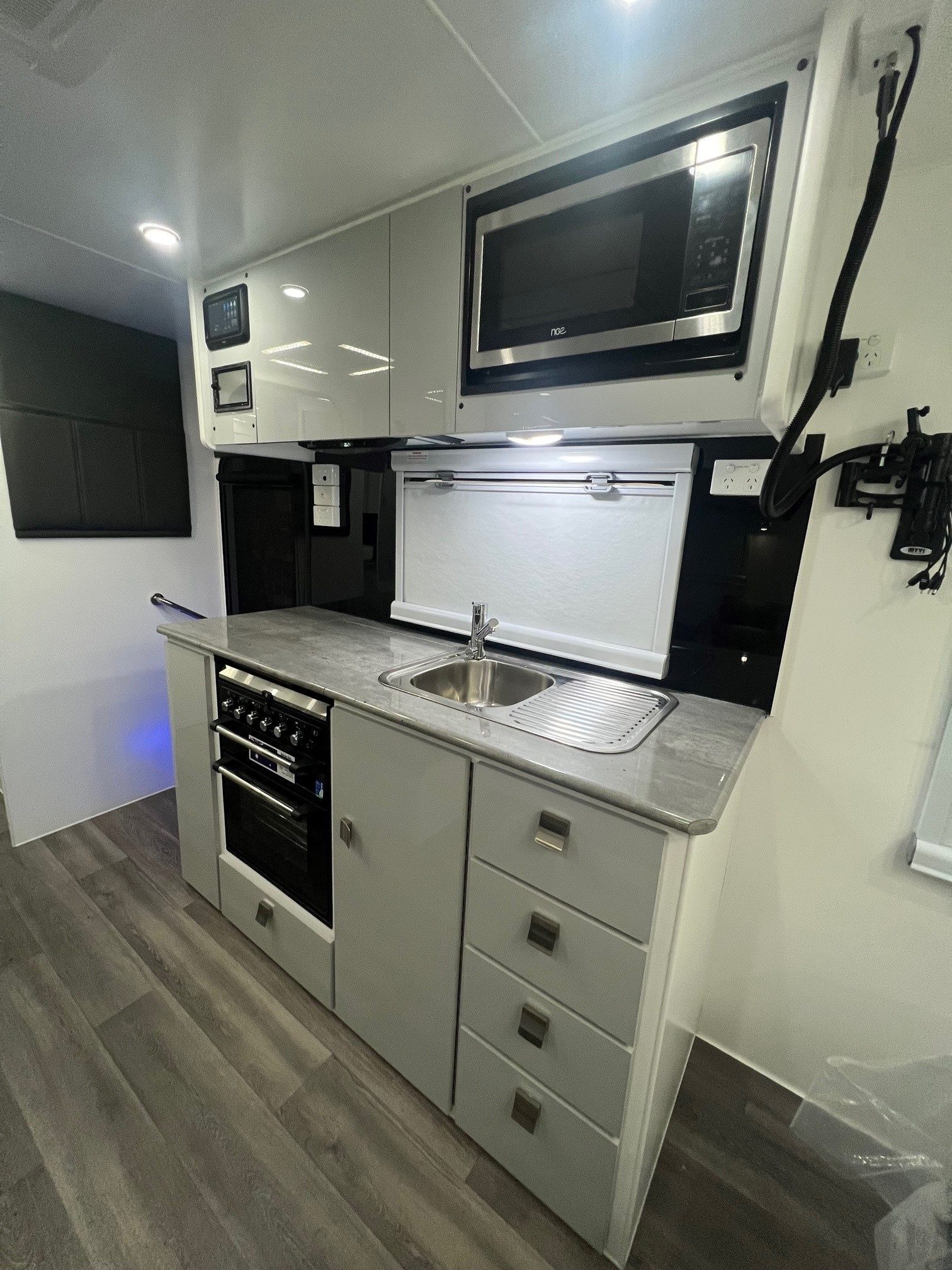 2022 Sunset Wildtrekker 18ft9 Offroad Caravan