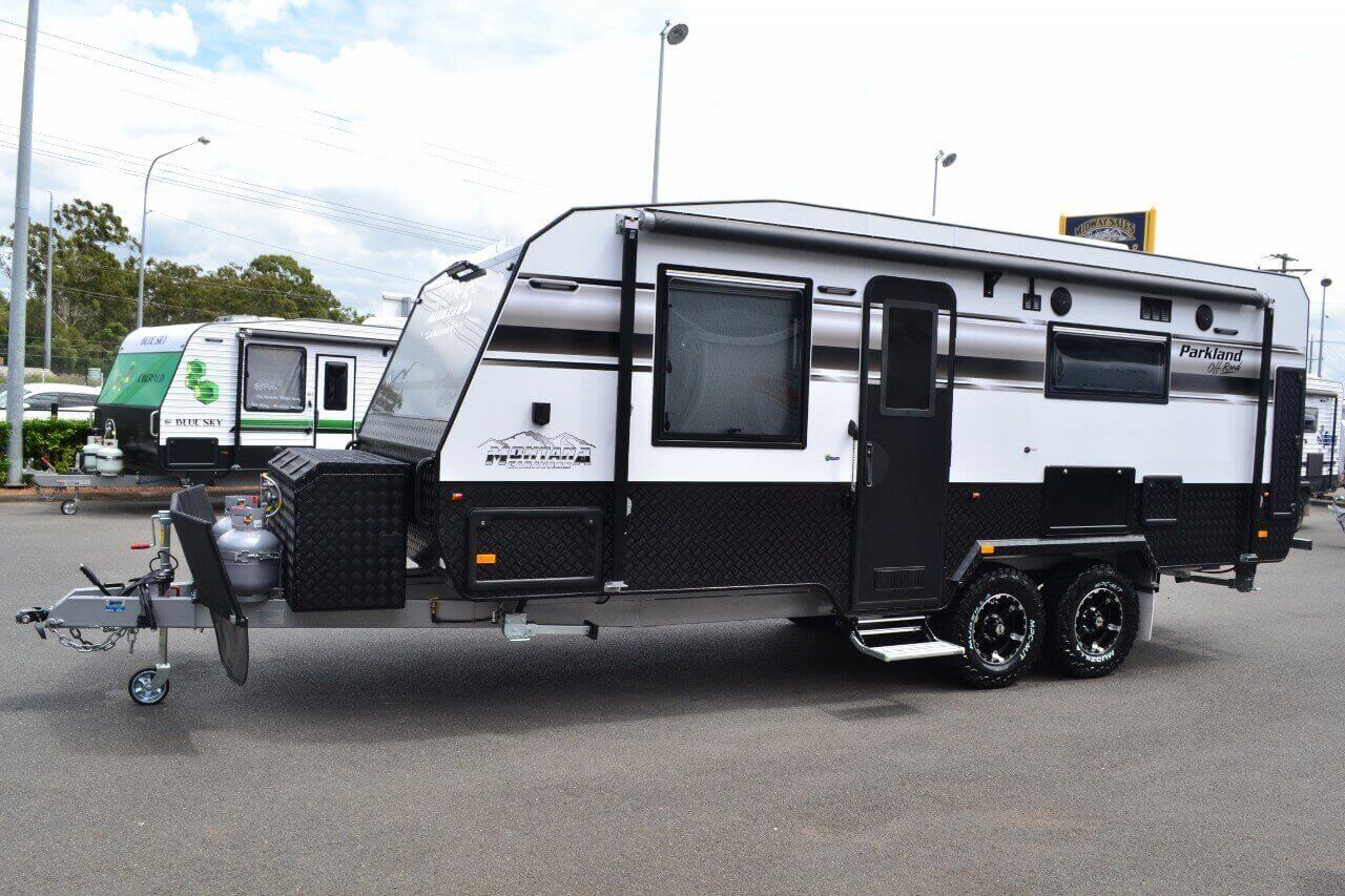 Montana Parklands 20ft6 Angled Kitchen