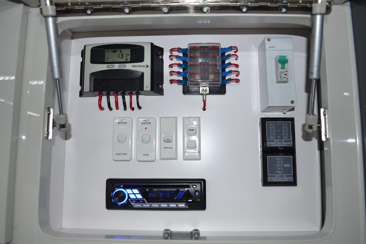 Montana Parklands 20ft6 Angled Kitchen