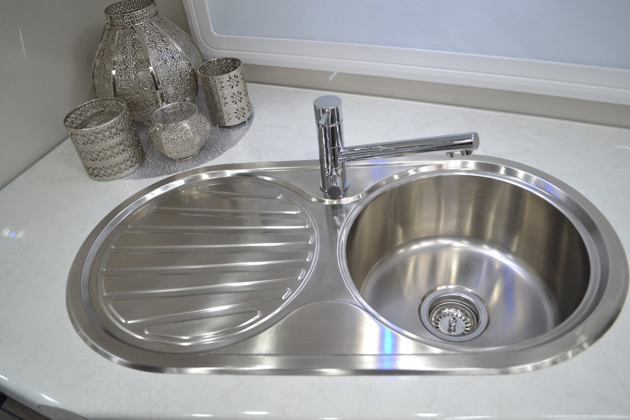 Montana Parklands 20ft6 Angled Kitchen