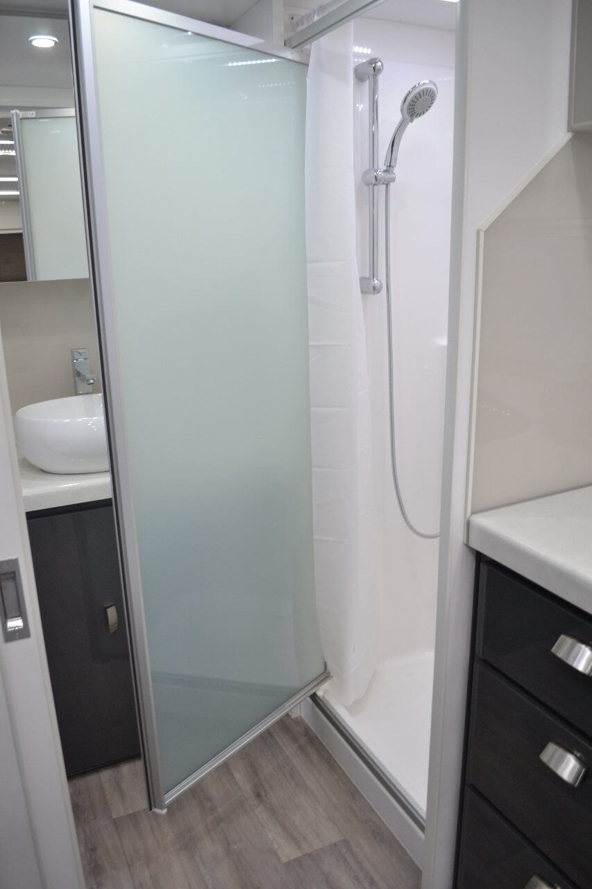 Montana Parklands 20ft6 Angled Kitchen