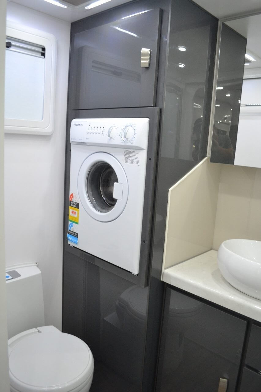 Montana Parklands 20ft6 Angled Kitchen