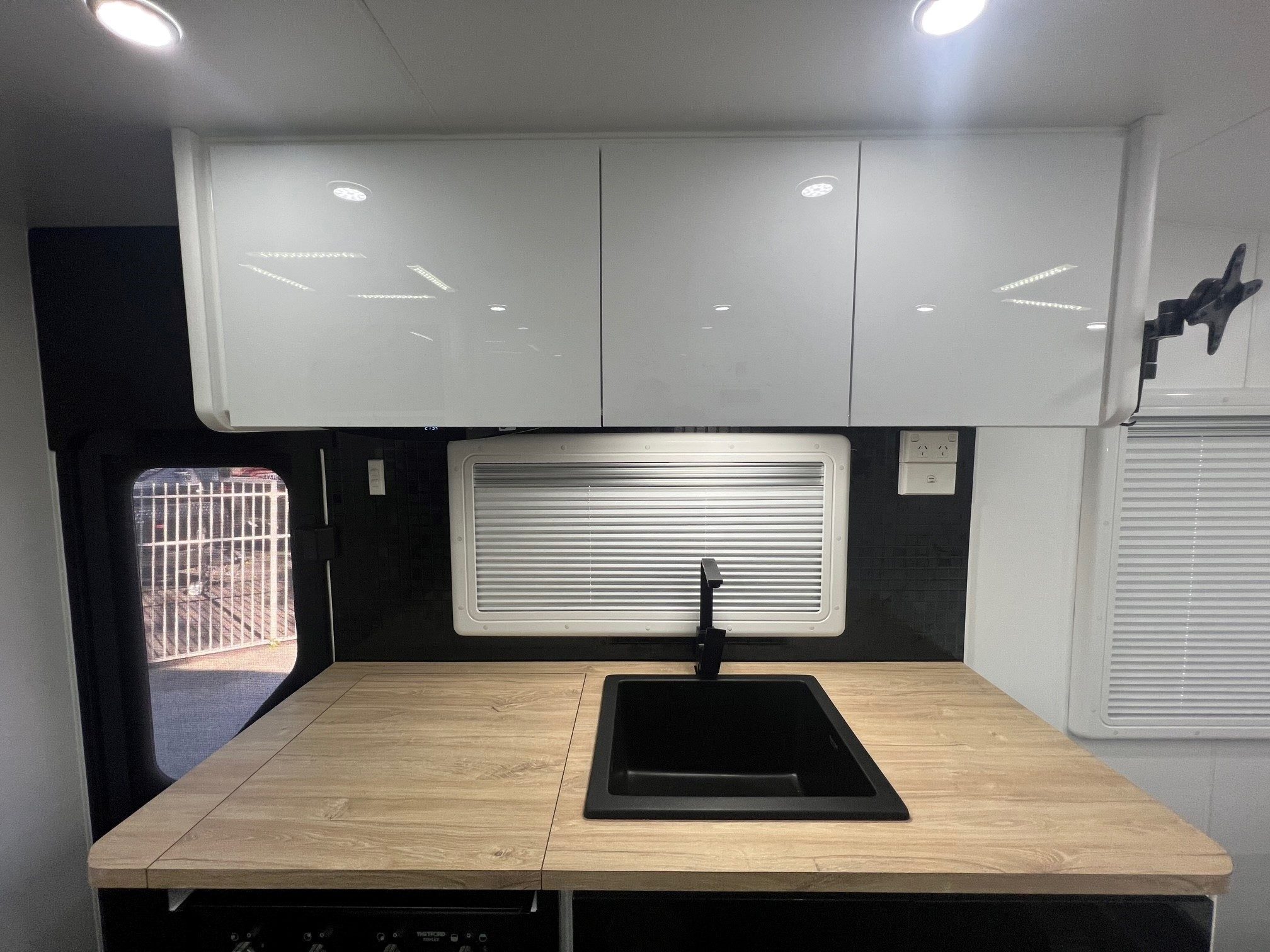 2025 Sunrise Wild Warrior 17ft Offroad Caravan