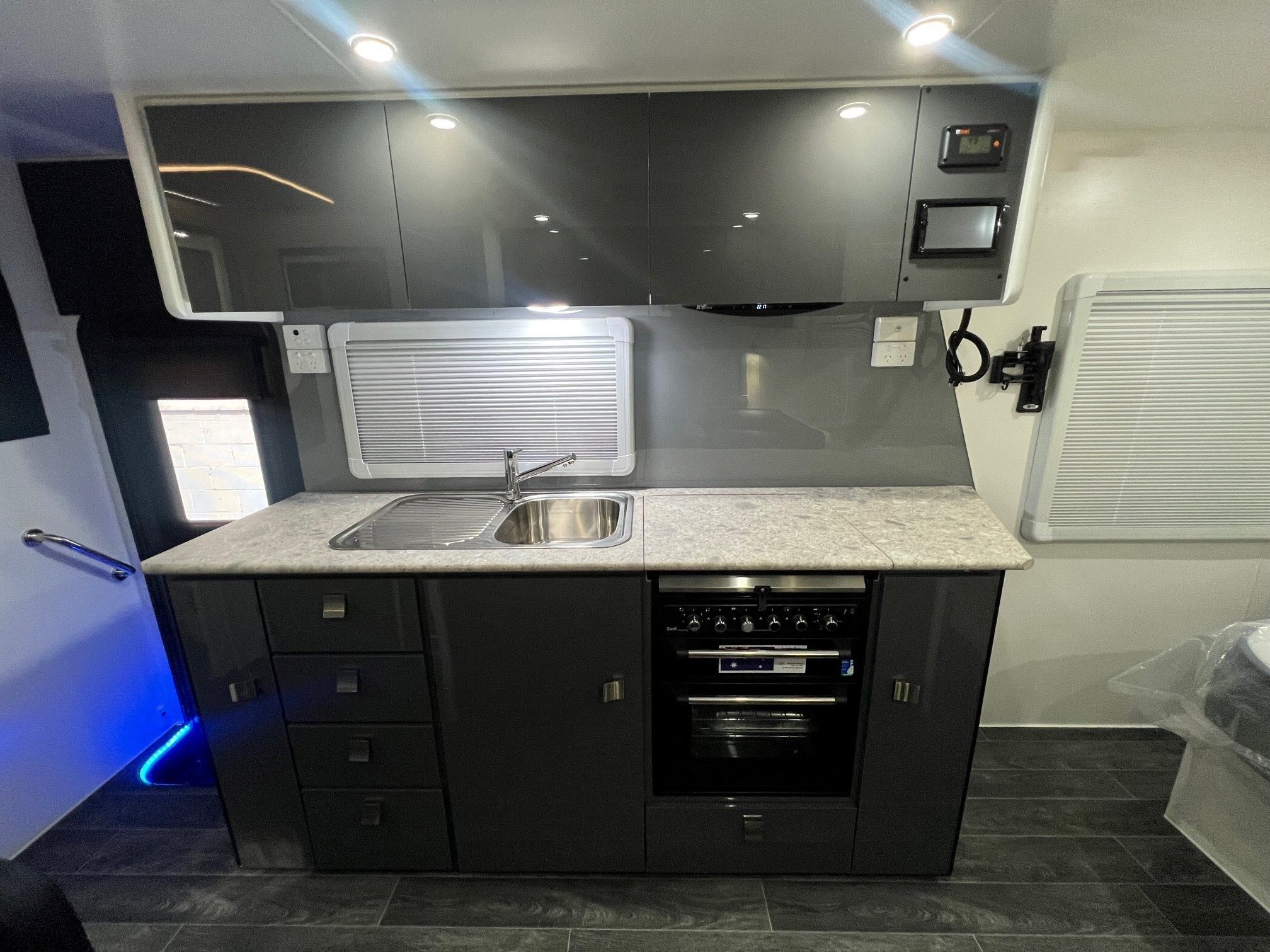 2022 New Design Caravan 21ft Westbourne