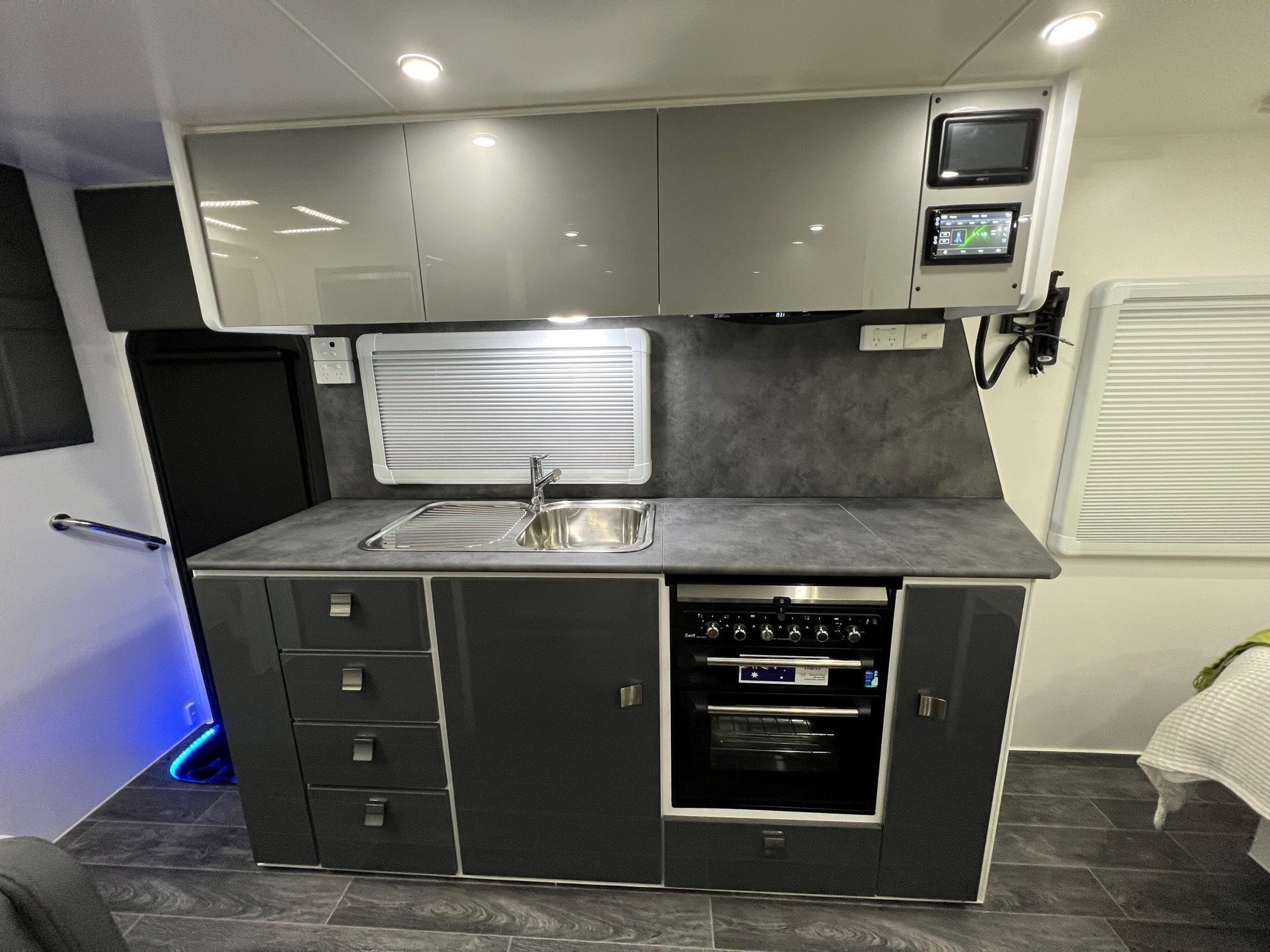 New Design Caravans 21ft Expedition XL OffRoad