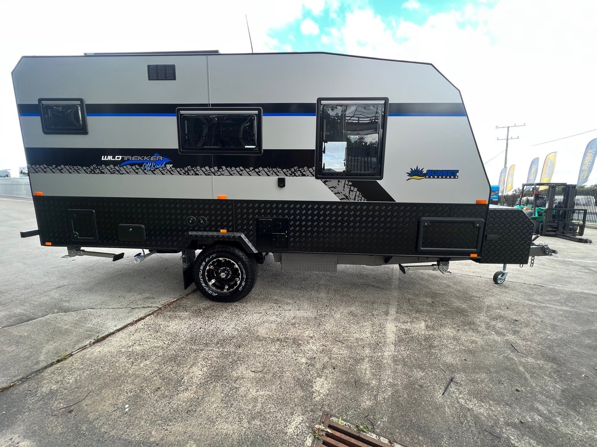 2024 Sunset Wildtrekker 17ft Offroad Caravan