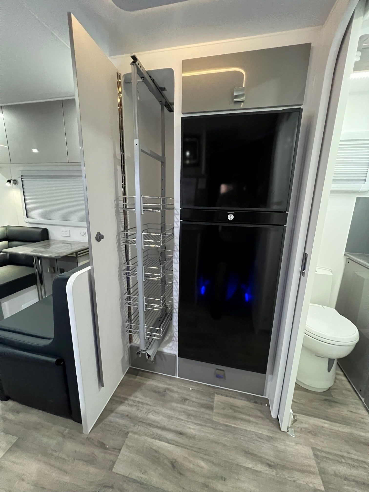 2022 Sunset Boulevard Semi Off-Road 19ft8