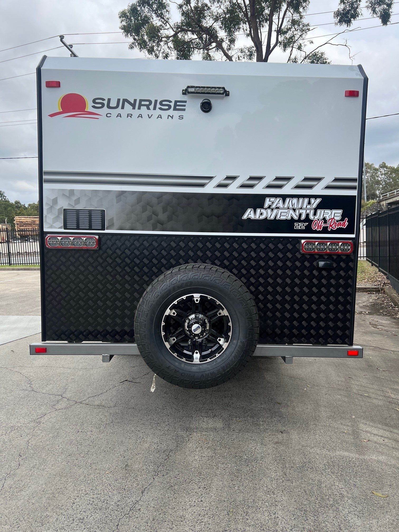 2025 21ft6 Sunrise Family Adventure Bunk Built With Aluminum Frame