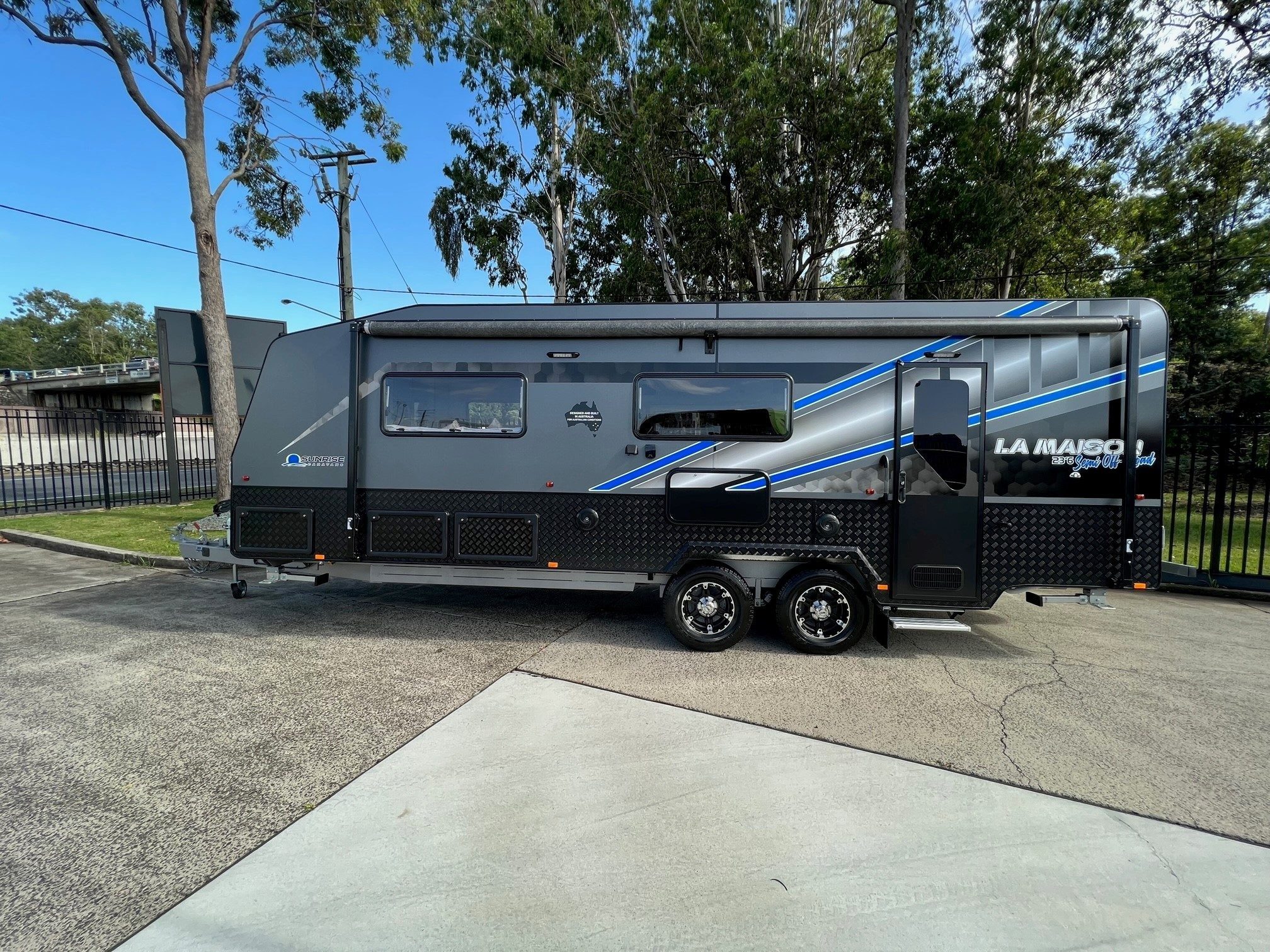 2025 23ft6 Aluminium Framed Sunrise La Maison All Wardrobes Across The Front Of Van