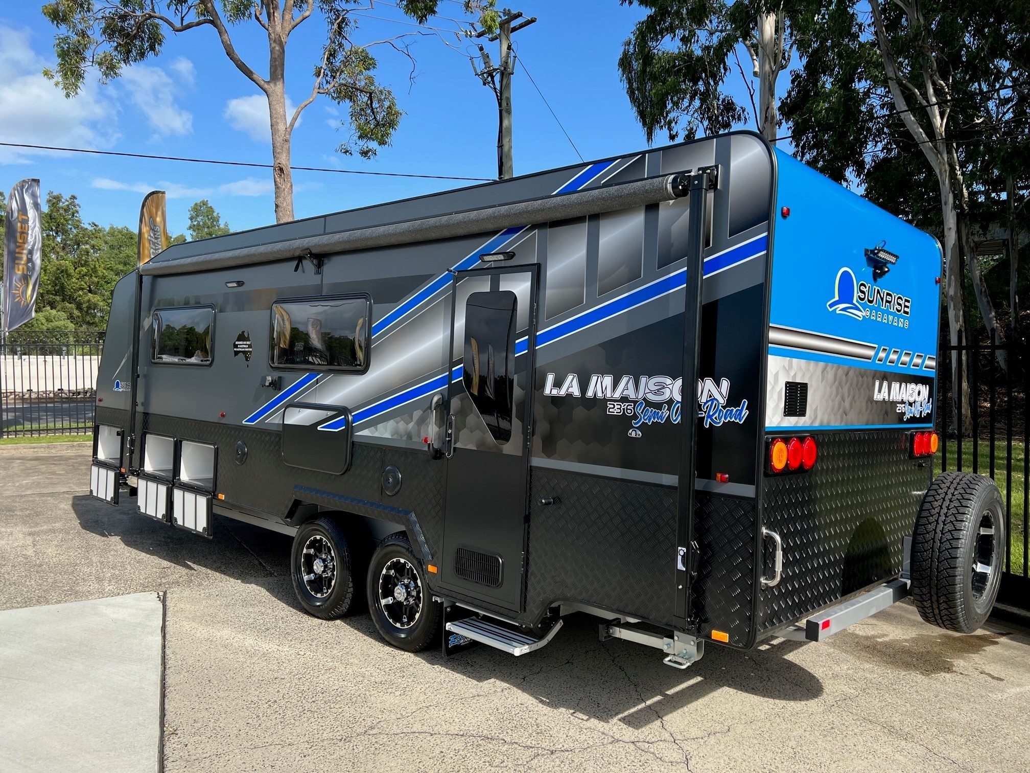 2025 23ft6 Aluminium Framed Sunrise La Maison All Wardrobes Across The Front Of Van
