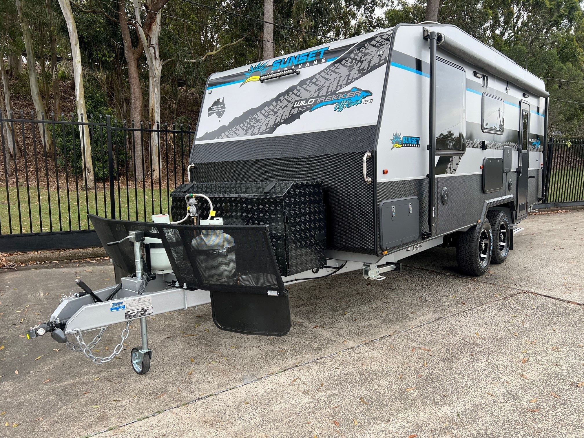 2022 Sunset Wild Trekker Offroad with Airbag Suspension