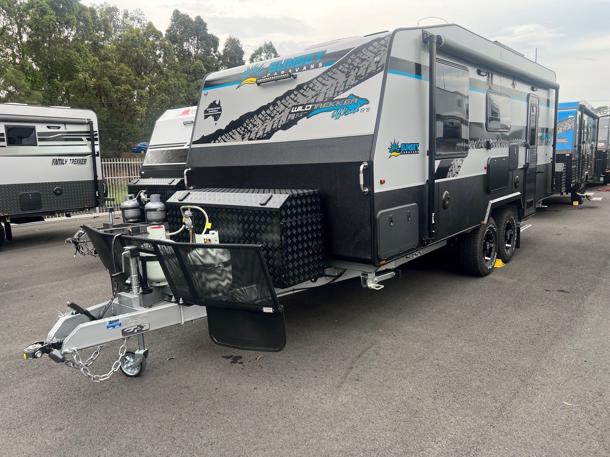 2022 Sunset Wild Trekker Offroad with Airbag Suspension