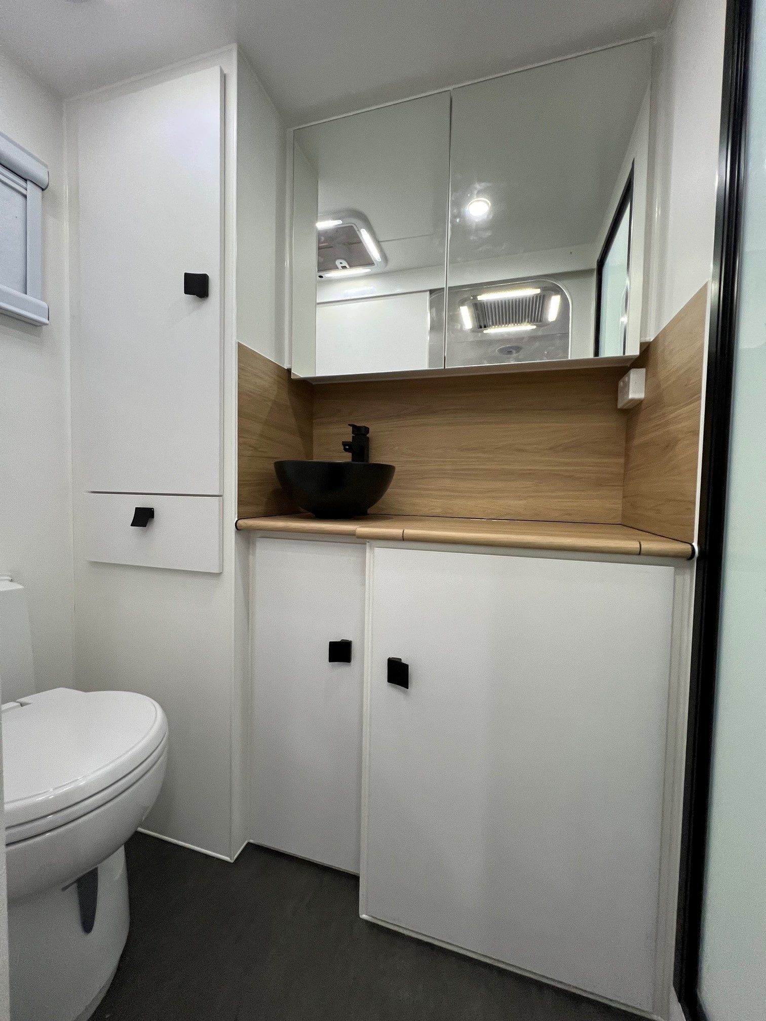 2022 Sunset Wild Trekker Offroad with Airbag Suspension