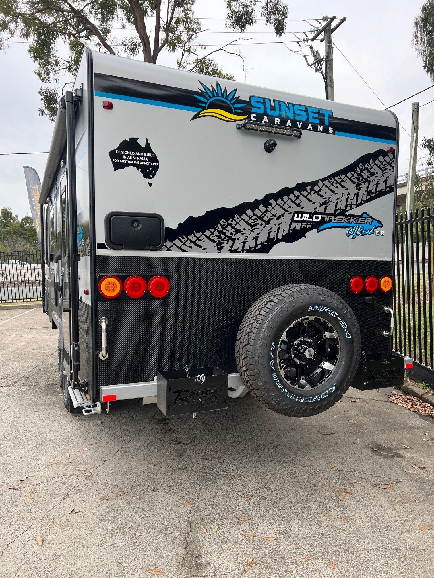 2022 Sunset Wild Trekker Offroad with Airbag Suspension