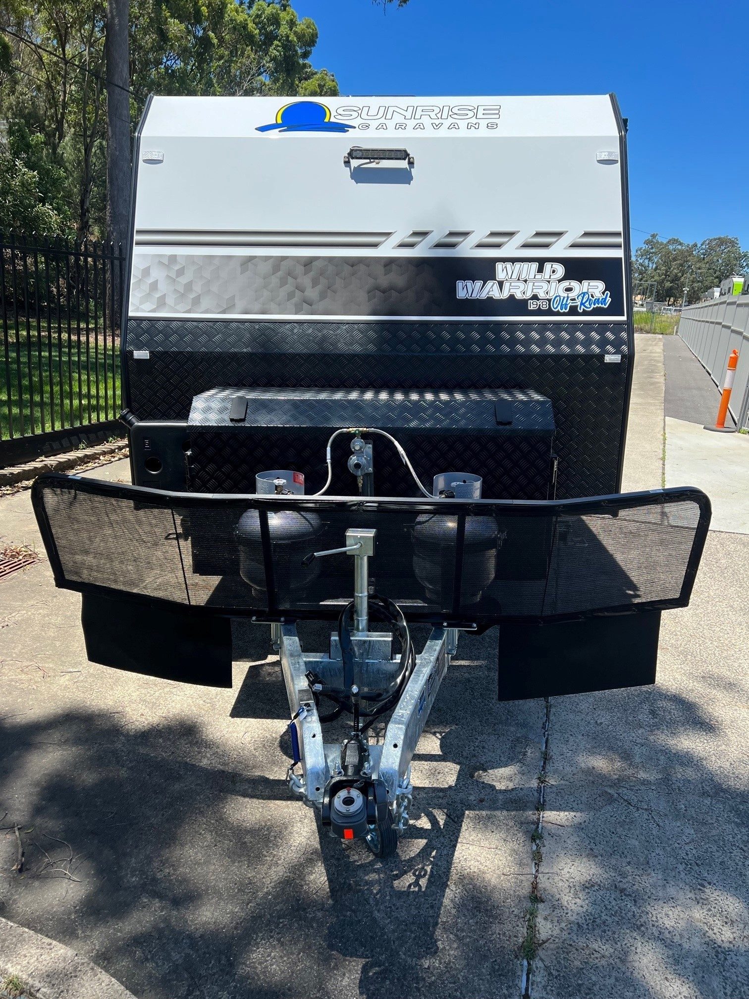 2025 Sunrise Wild Warrior 19ft8 Off-Road Aluminum Frame van With 400amp lithium & 2600W Inverter