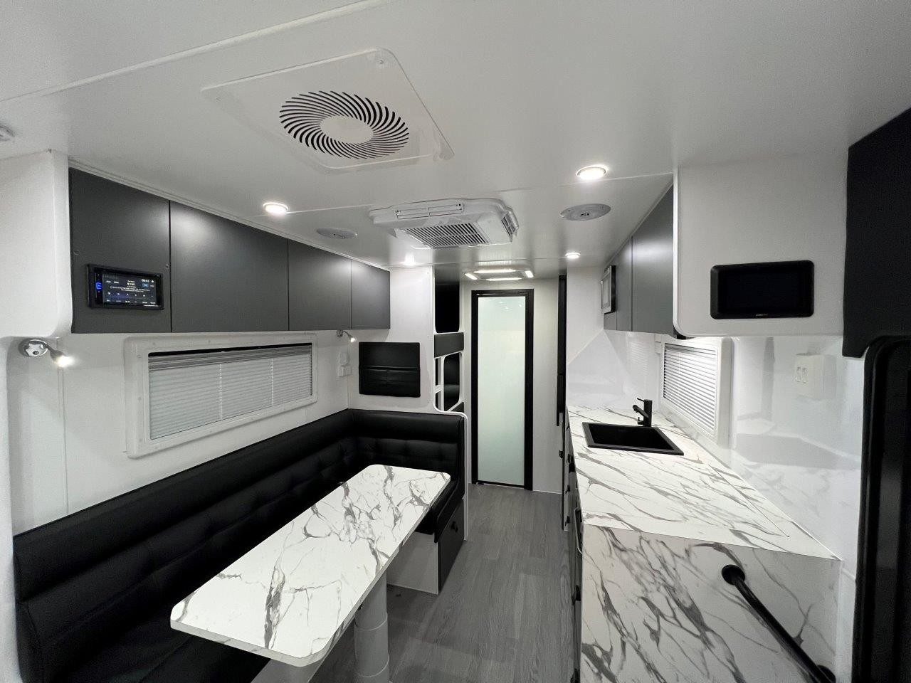 2024 Sunset Family Horizon 19ft8 Off-Road Triple Bunk Van New Model