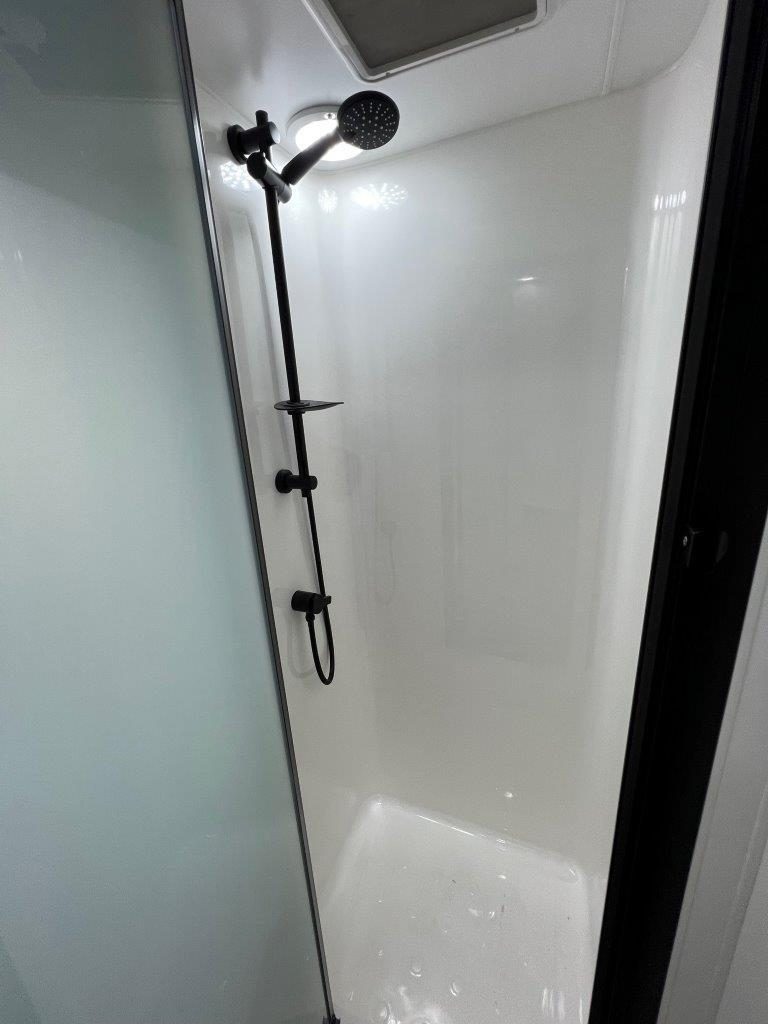 2024 Sunset Family Horizon 19ft8 Off-Road Triple Bunk Van New Model