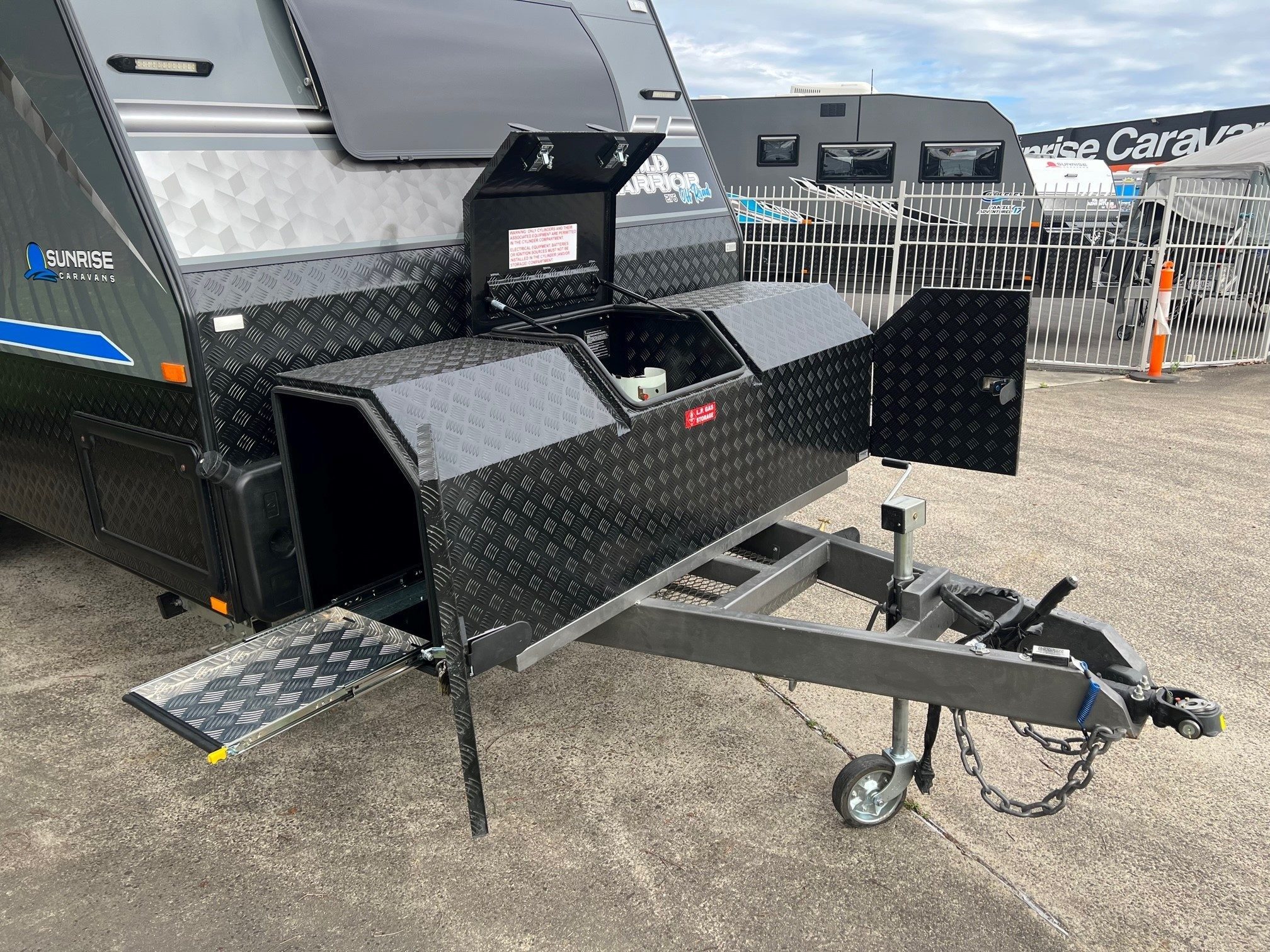 2022 Sunrise Wild Warrior 21ft6 Off-Road Aluminum Frame van