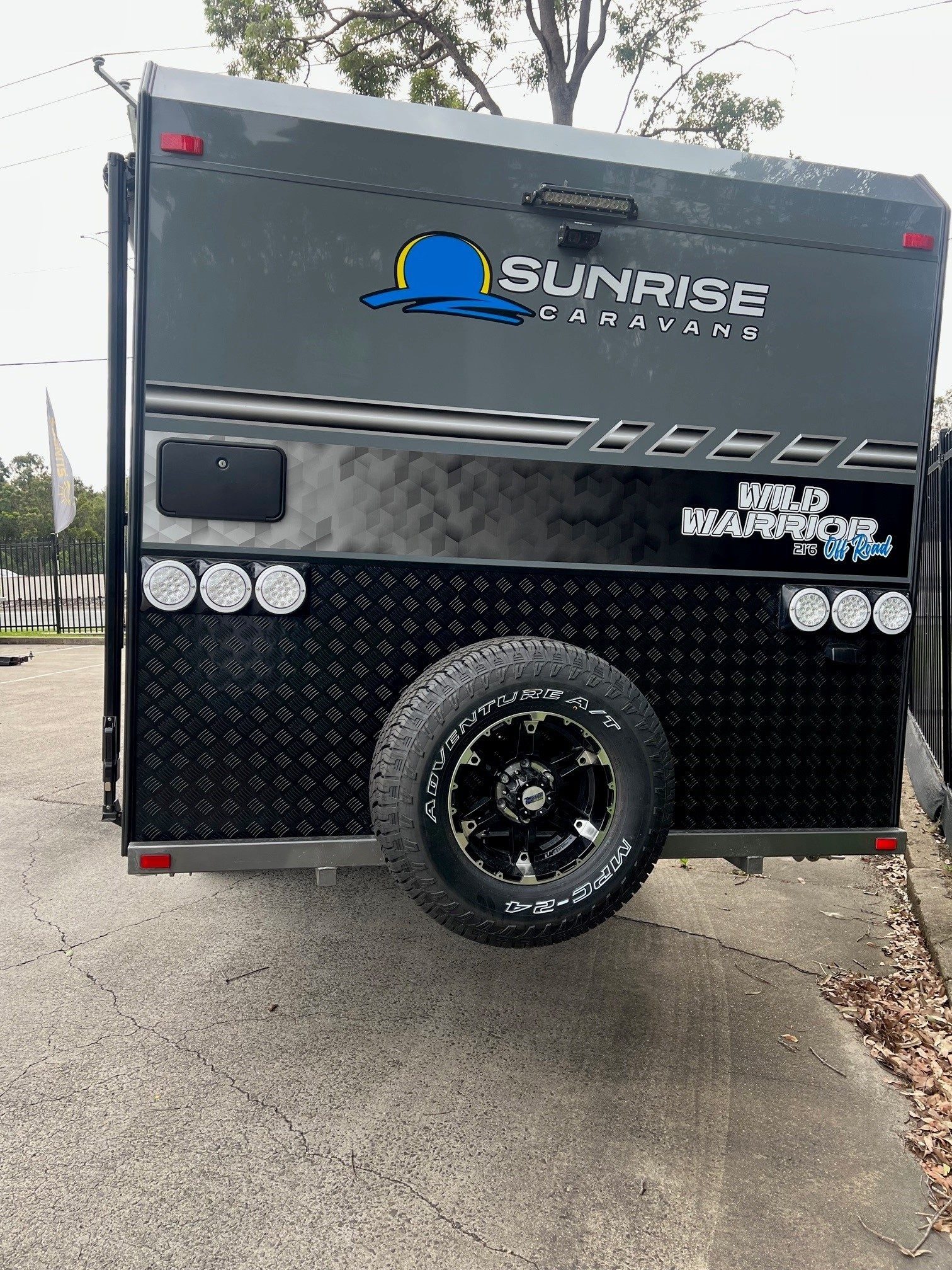 2022 Sunrise Wild Warrior 21ft6 Off-Road Aluminum Frame van