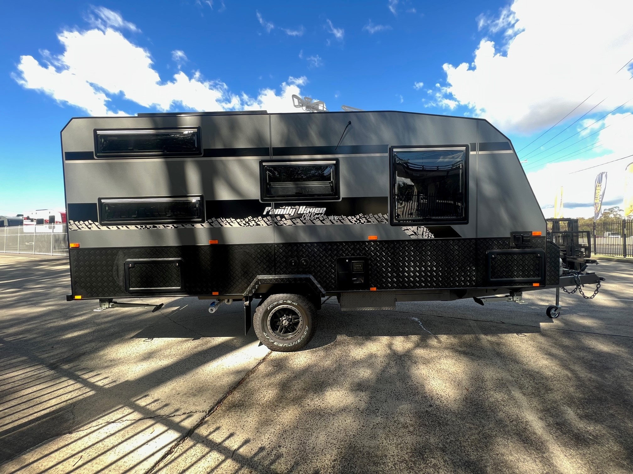 2024 Sunset Family Haven 18ft6 Off-Road Double Bunk With 400 Amp lithium Batteries & 2600W Inverter